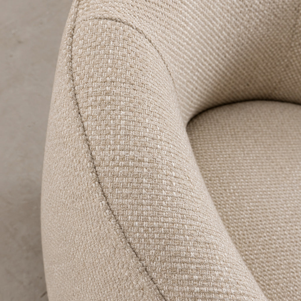 REI | Occasional Chair